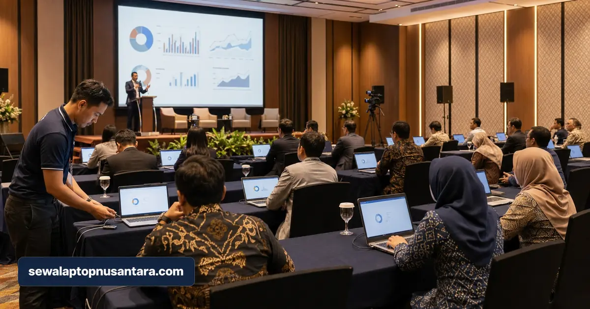 Peserta seminar menggunakan laptop sewaan dengan dukungan teknisi di lokasi